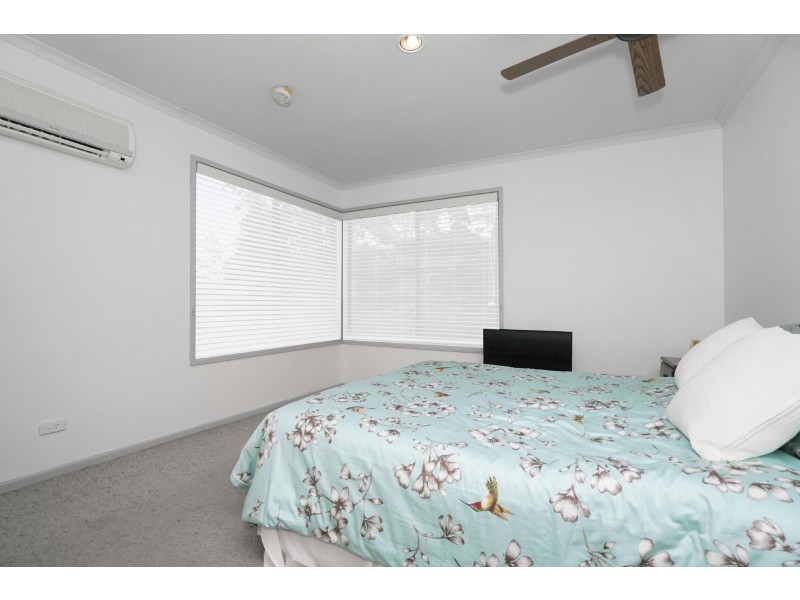 6 South Crescent, North Gosford NSW 2250