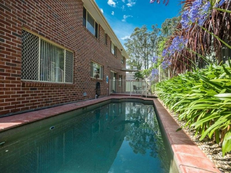 10 Stewart Brougham Close, Lisarow NSW 2250