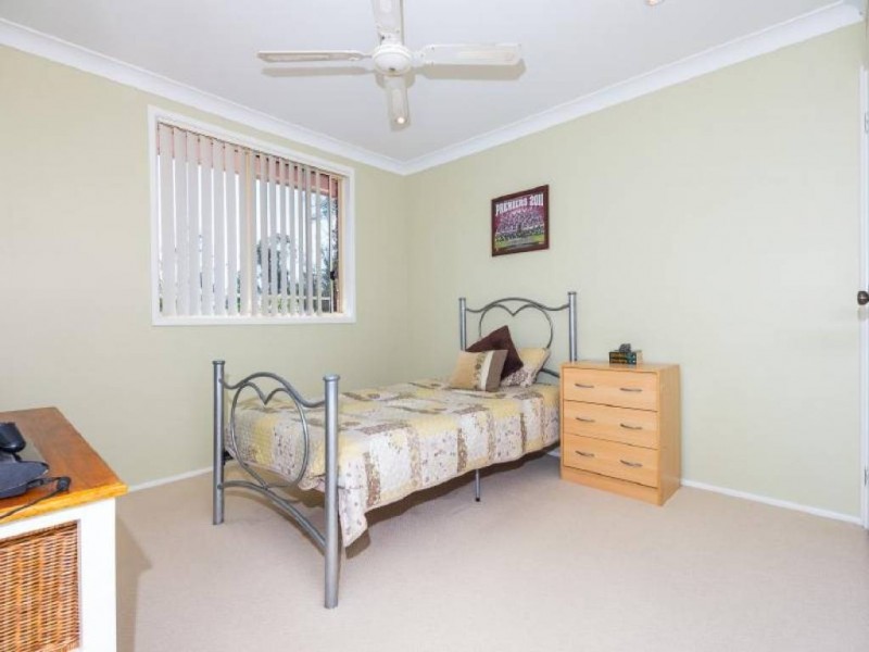 10 Stewart Brougham Close, Lisarow NSW 2250