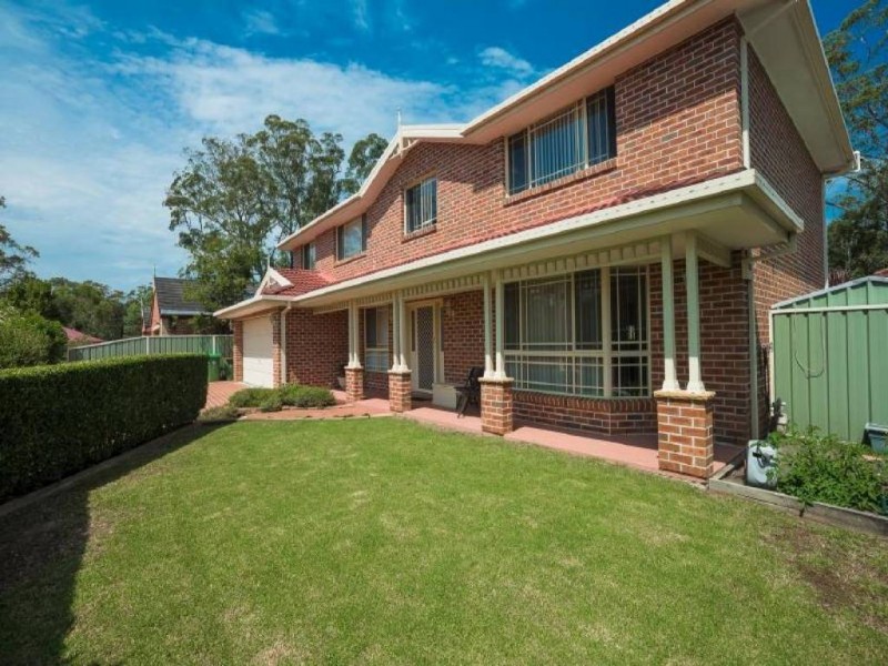 10 Stewart Brougham Close, Lisarow NSW 2250