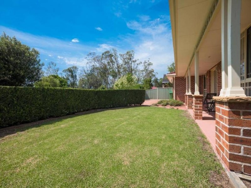 10 Stewart Brougham Close, Lisarow NSW 2250