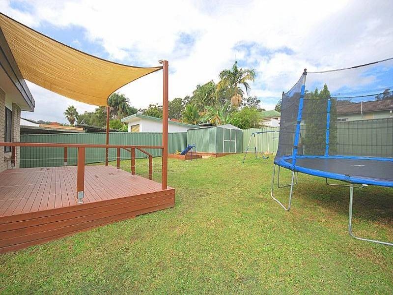 40 Dalton Street, Wyoming NSW 2250