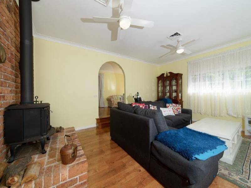 22 Kirkness Avenue, North Gosford NSW 2250