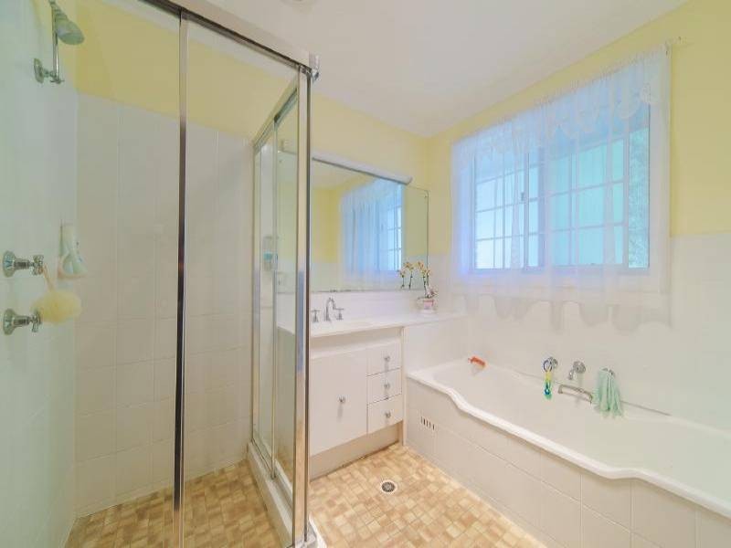 22 Kirkness Avenue, North Gosford NSW 2250