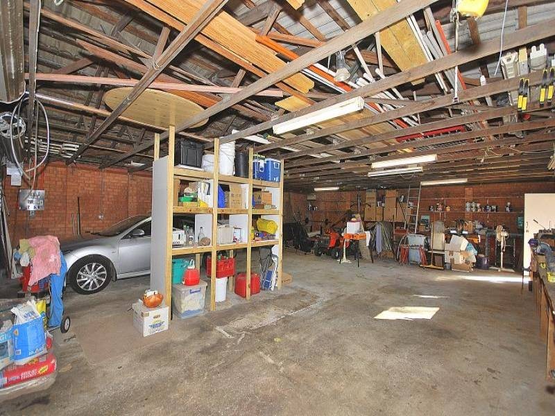 22 Kirkness Avenue, North Gosford NSW 2250