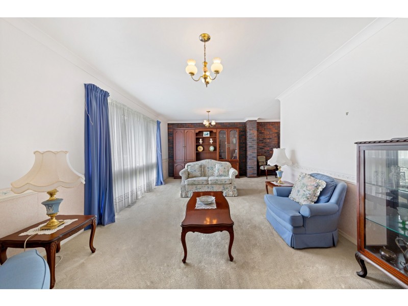 33 Joyce Ave, Wyoming NSW 2250