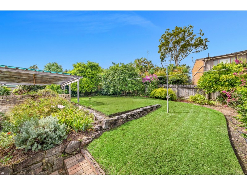 33 Joyce Ave, Wyoming NSW 2250