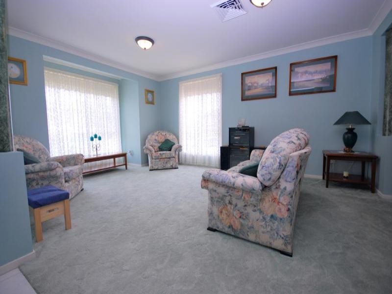 17 The Valley Way, Lisarow NSW 2250