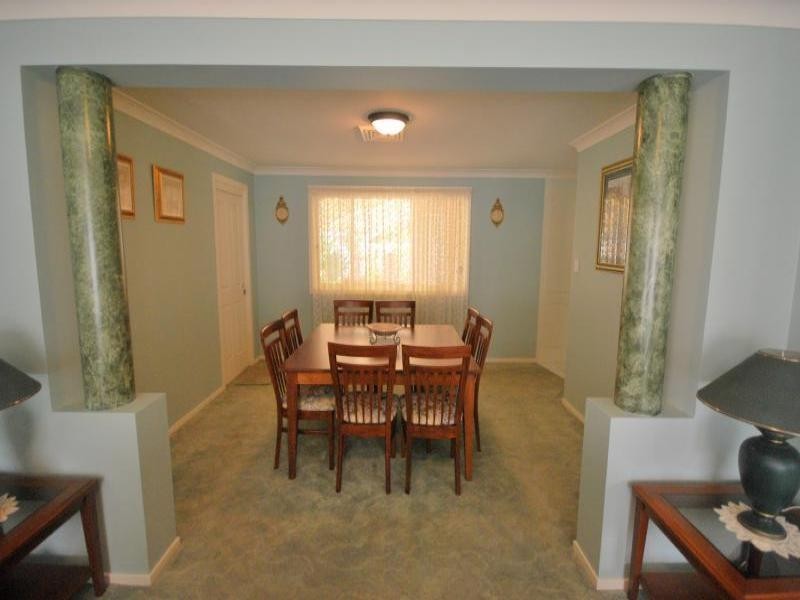 17 The Valley Way, Lisarow NSW 2250