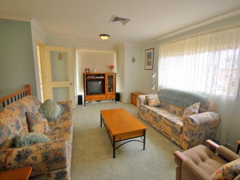 17 The Valley Way, Lisarow NSW 2250