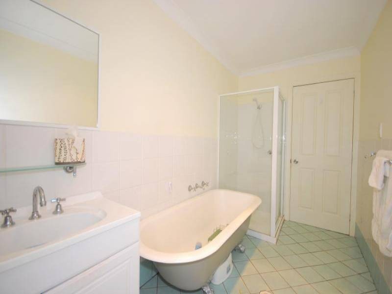 15 & 15B Kathleen Morreau Road, Niagara Park NSW 2250