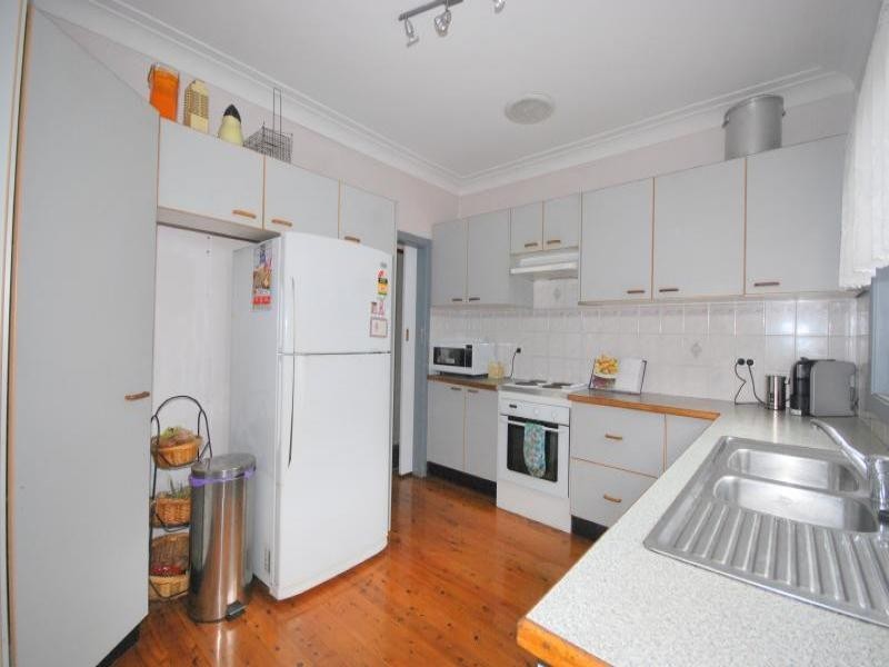 577 Pacific Highway, Wyoming NSW 2250