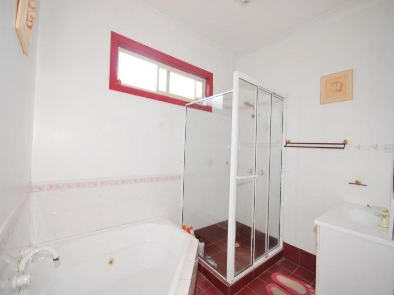 577 Pacific Highway, Wyoming NSW 2250