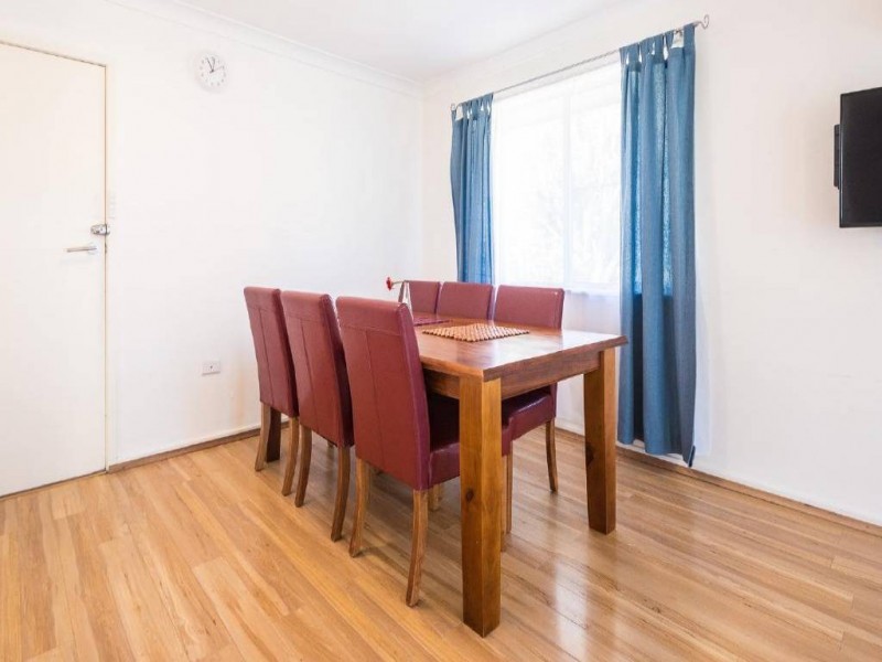 1 Maranoa Street, Wyoming NSW 2250