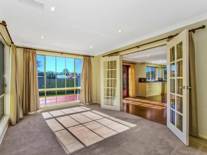 27 Corella Crescent, Narara NSW 2250
