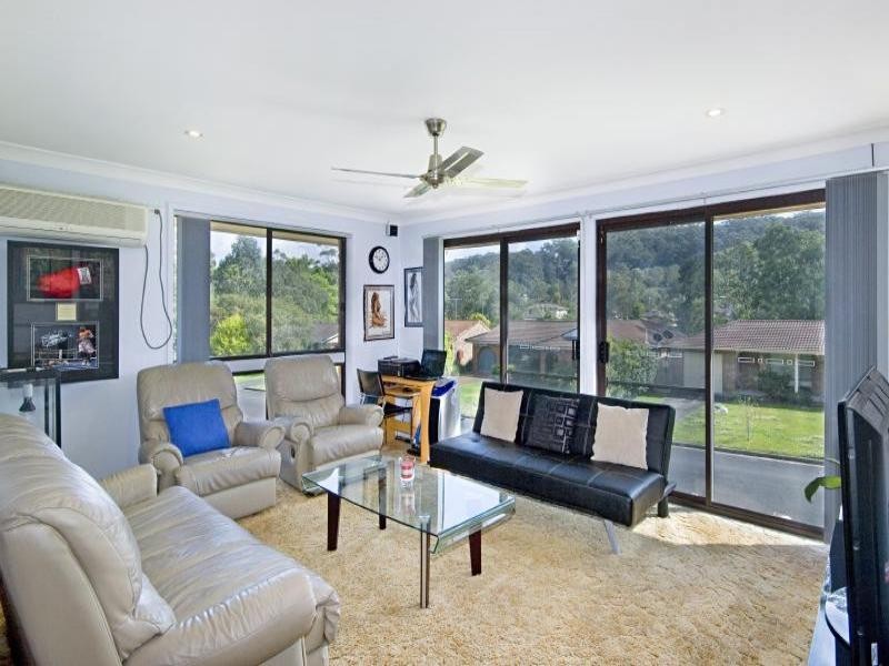 13 Pecan Close, Wyoming NSW 2250