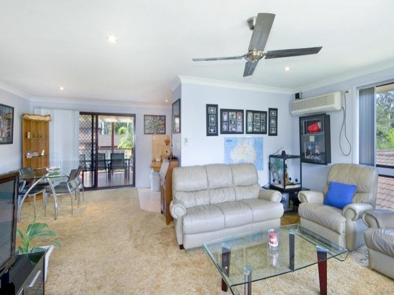 13 Pecan Close, Wyoming NSW 2250