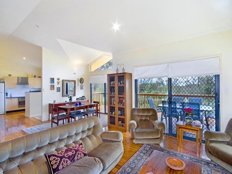 2 Driftwood Avenue, Narara NSW 2250