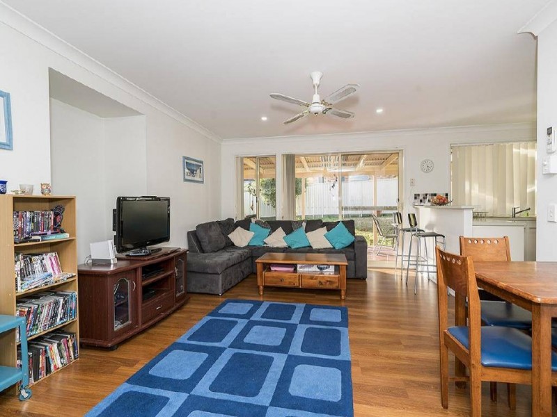 6 Red Cedar Close, Ourimbah NSW 2258
