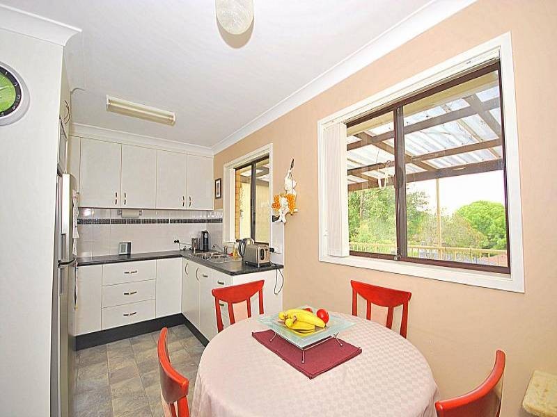 14 MacGregor Street, Wyoming NSW 2250