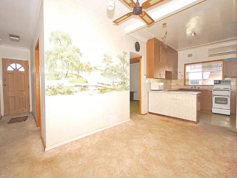 213 Gertrude Street, North Gosford NSW 2250