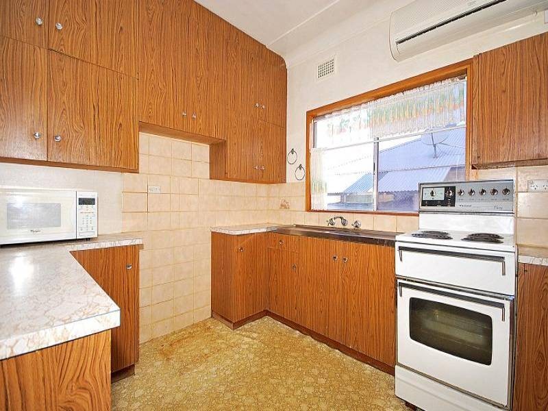 213 Gertrude Street, North Gosford NSW 2250
