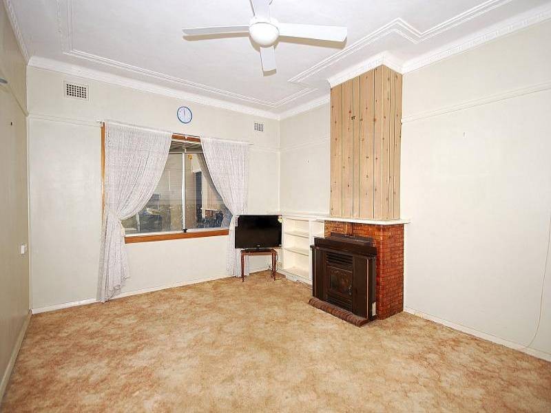 213 Gertrude Street, North Gosford NSW 2250