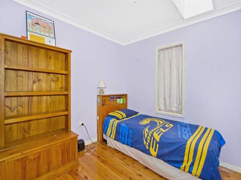 39 Blue Waters Parade, Tascott NSW 2250