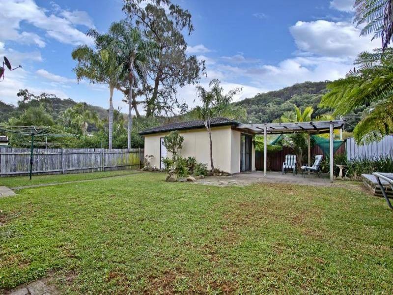 39 Blue Waters Parade, Tascott NSW 2250