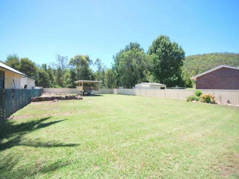10 Bristowe Close, Ourimbah NSW 2258