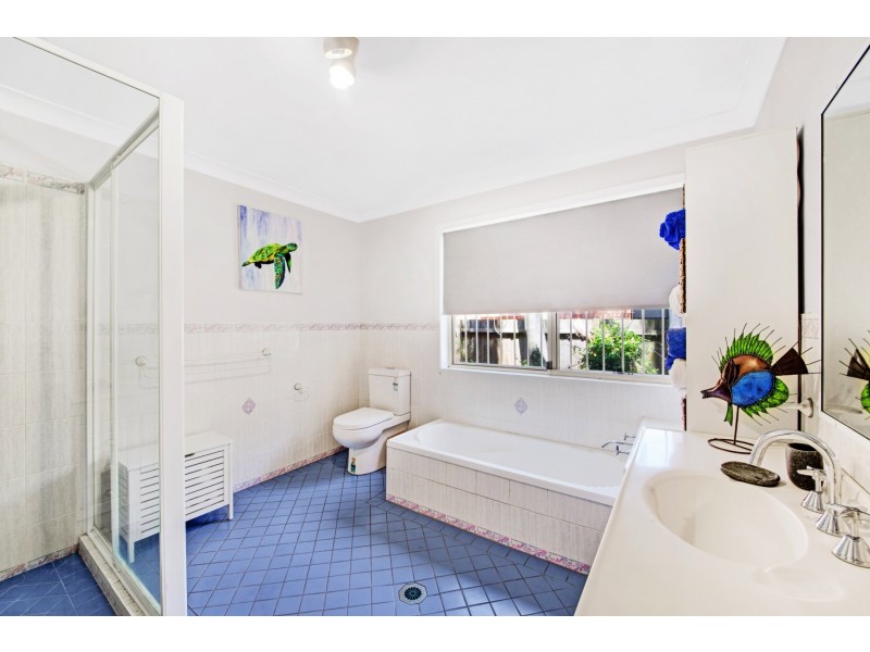 22 Tallowood Crescent, Ourimbah NSW 2258