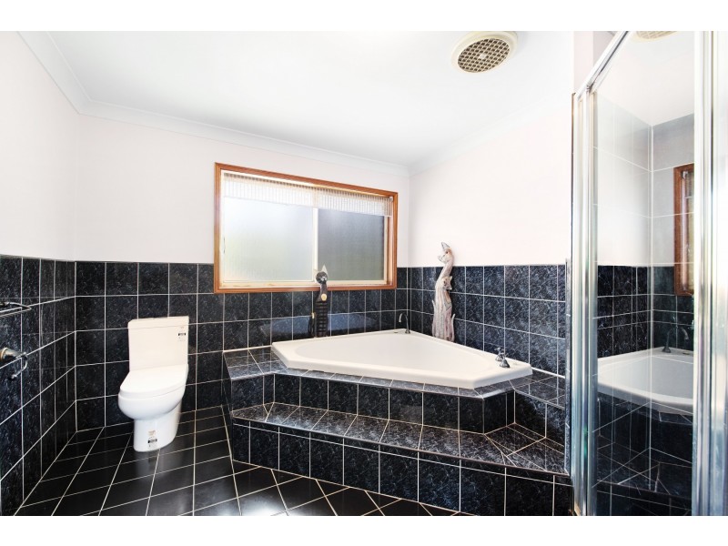 22 Tallowood Crescent, Ourimbah NSW 2258