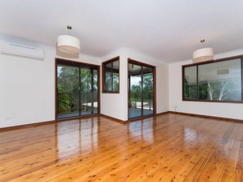 42 Georgia Avenue, Wyoming NSW 2250