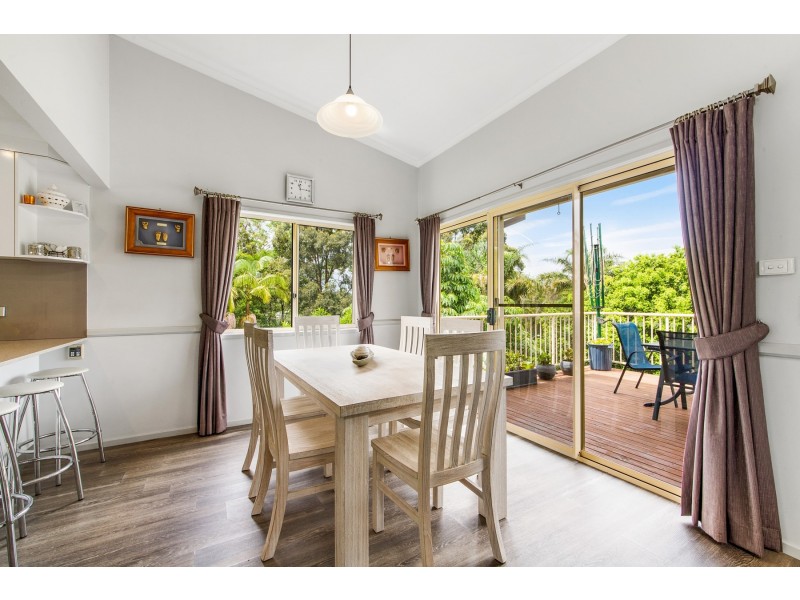 40 Barkala Street, Lisarow NSW 2250