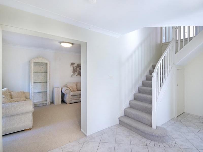 8 Northview Close, Niagara Park NSW 2250