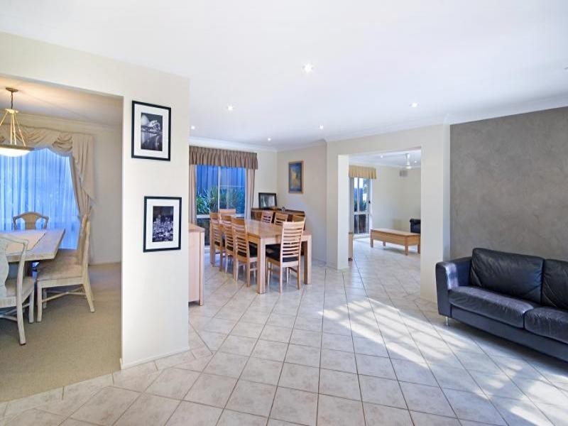 8 Northview Close, Niagara Park NSW 2250