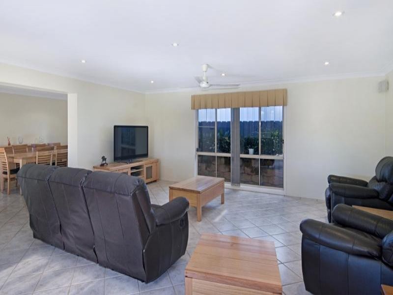 8 Northview Close, Niagara Park NSW 2250