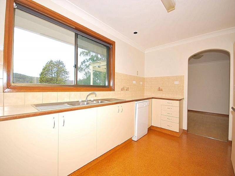 13 Albert Street, Ourimbah NSW 2258