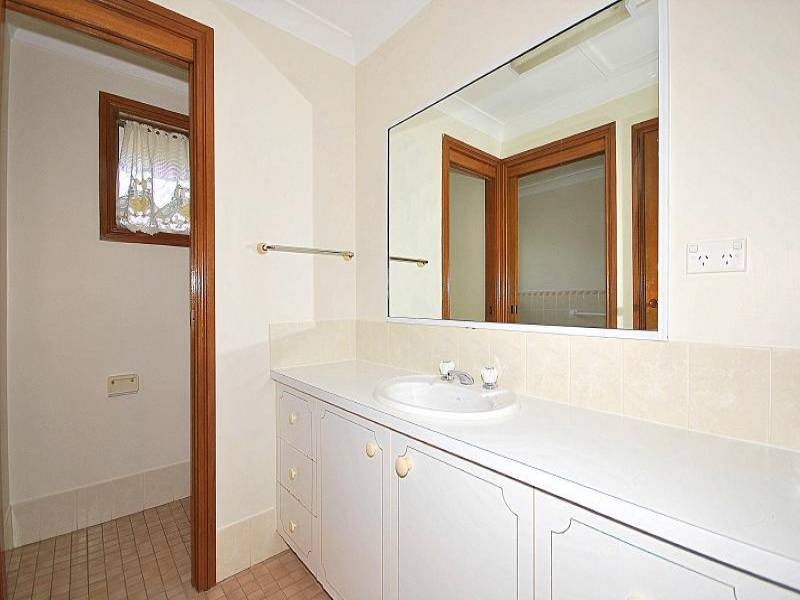 13 Albert Street, Ourimbah NSW 2258