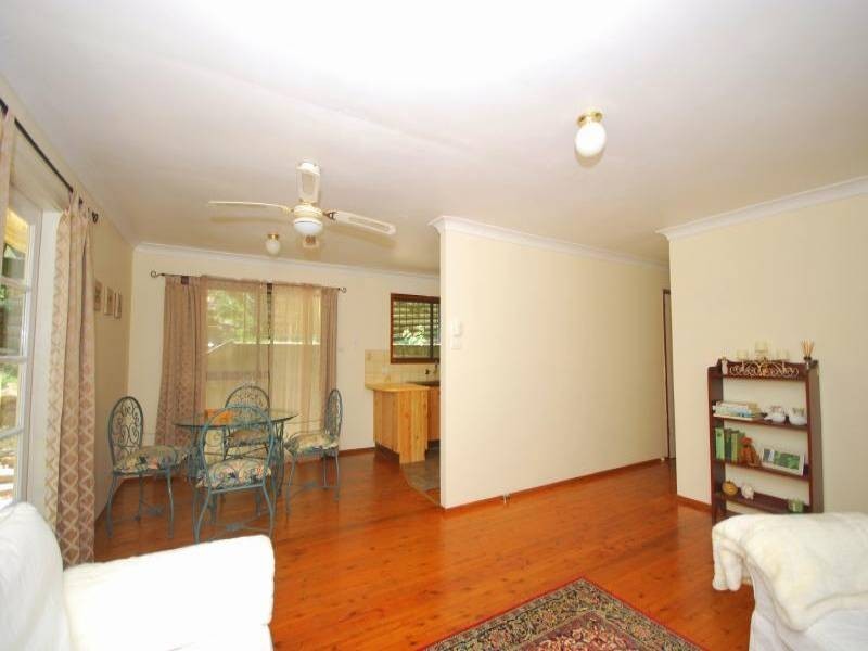 33 Oakglen Road, North Gosford NSW 2250