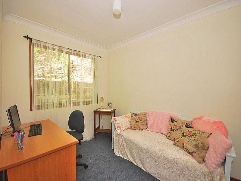 33 Oakglen Road, North Gosford NSW 2250