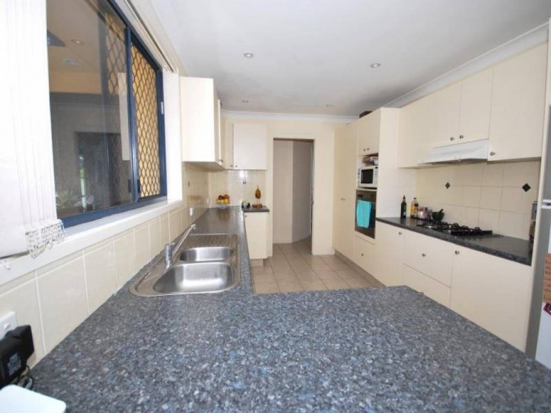 9 Eve Street, Narara NSW 2250