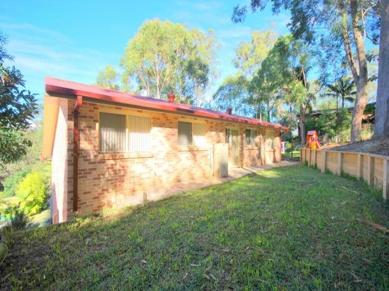 5 Nalkari Avenue, Wyoming NSW 2250