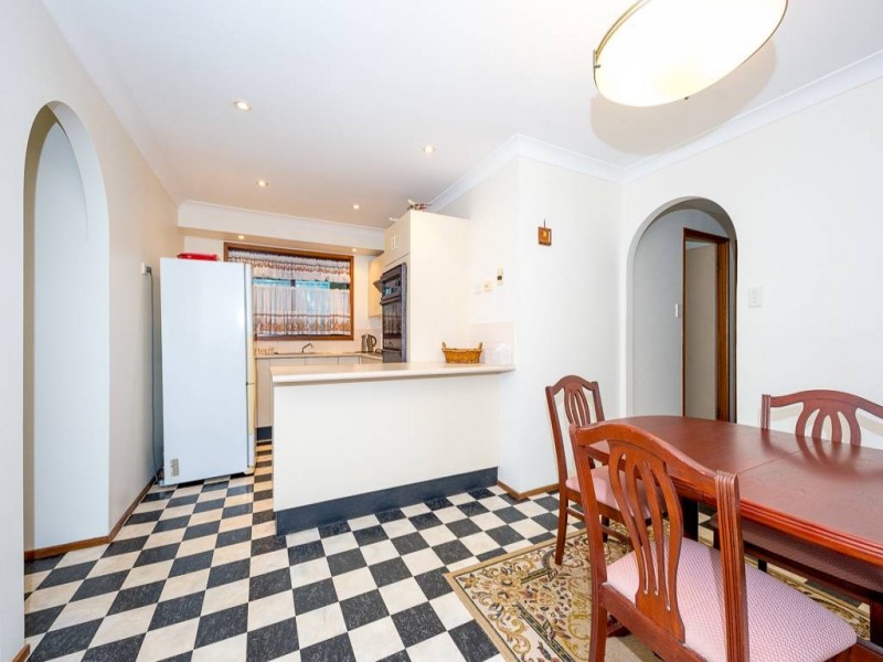 64 Perratt Close, Lisarow NSW 2250