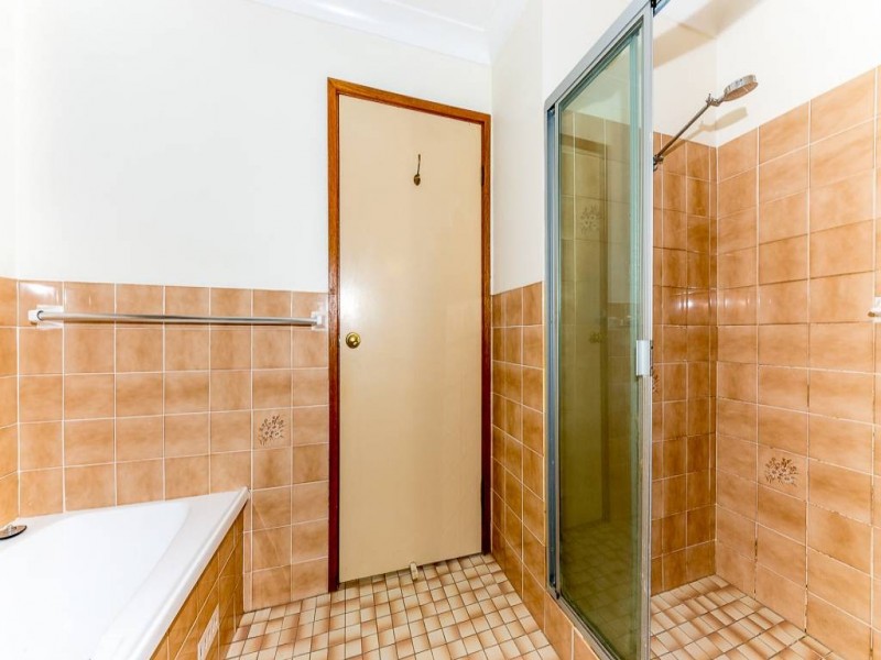 64 Perratt Close, Lisarow NSW 2250