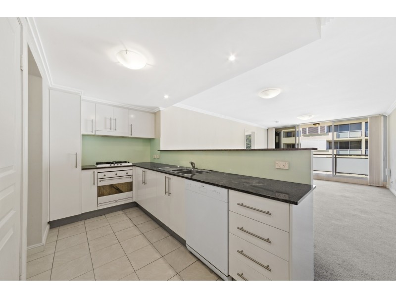 46/12 Baker Street, Gosford NSW 2250
