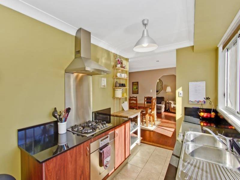 16 Whitehead Close, Kariong NSW 2250
