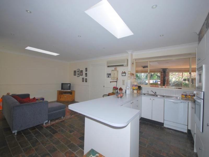 20 Donna Close, Lisarow NSW 2250