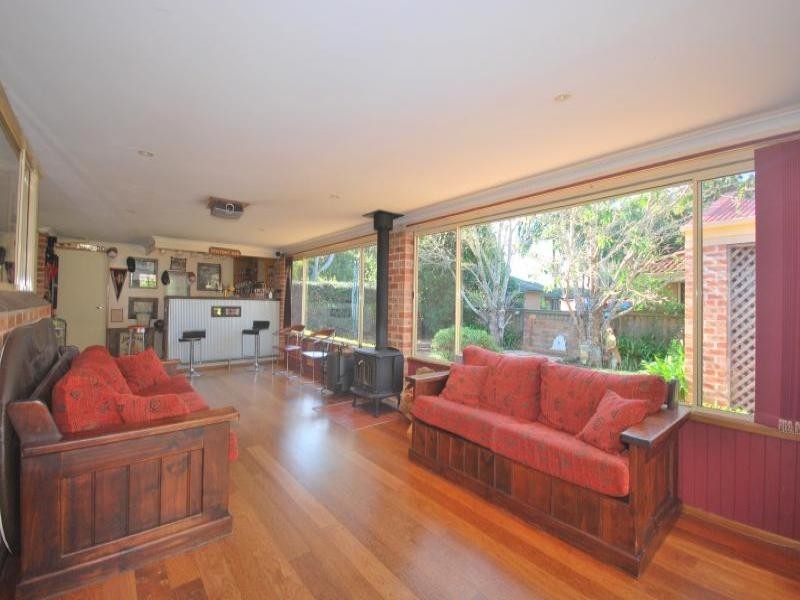 20 Donna Close, Lisarow NSW 2250