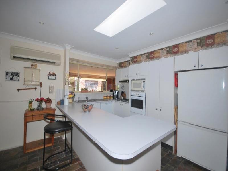 20 Donna Close, Lisarow NSW 2250